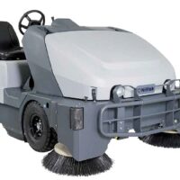 NILFISK - SWEEPER SW8000 LARGE RIDE ON - LPG