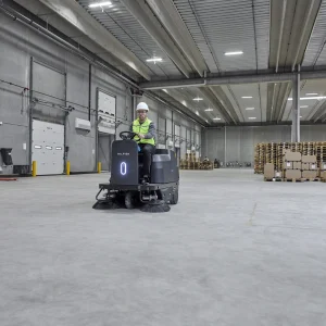 NILFISK - SWEEPER SW3000 MID SIZED RIDE ON